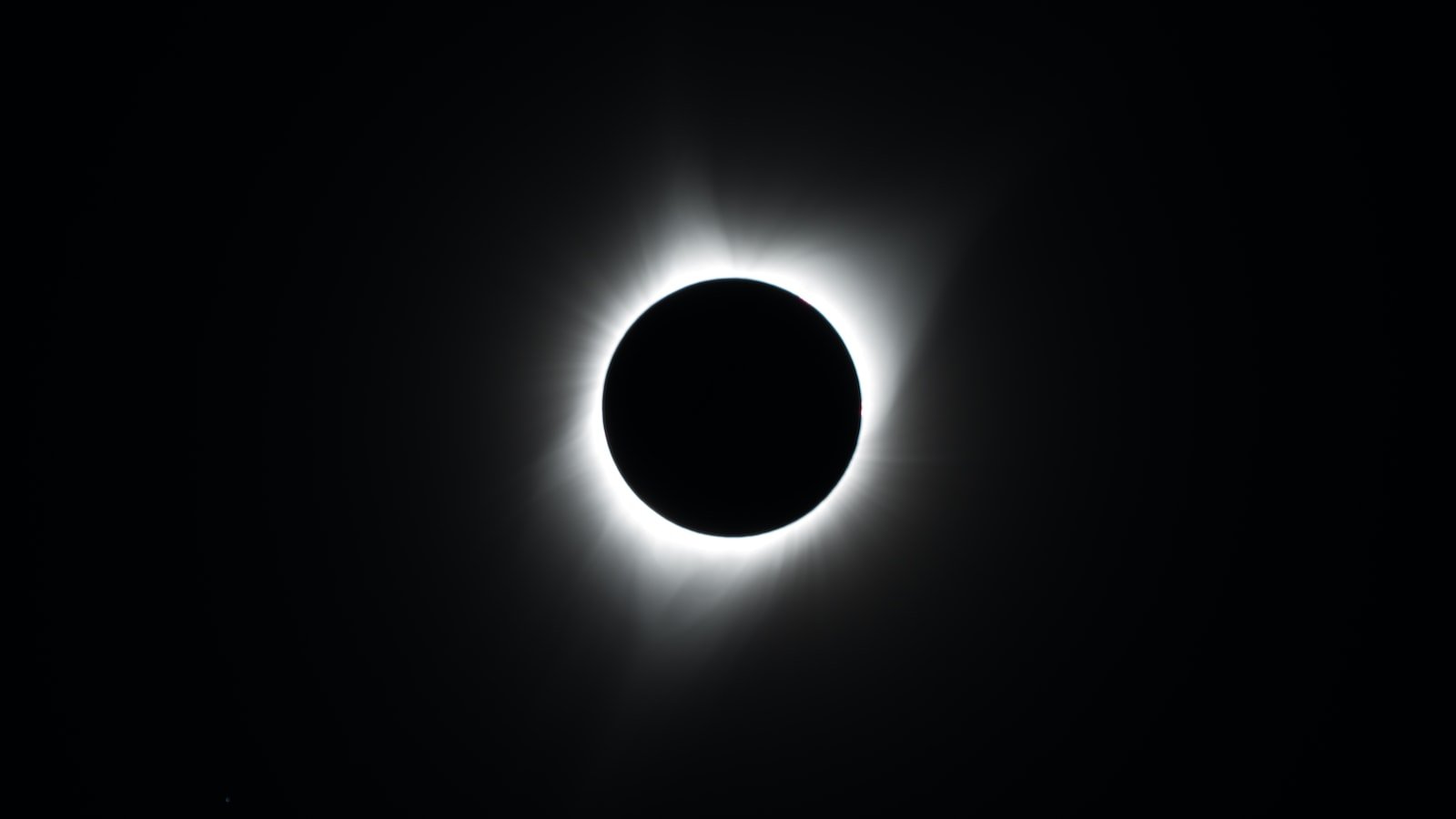 The Influence of Eclipses on Your Dating Life